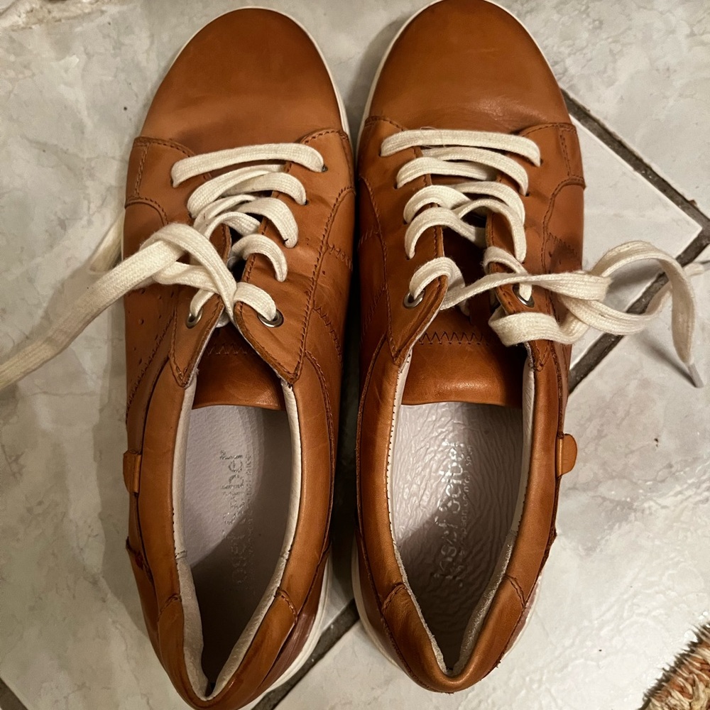 Joseph Seibel Leather Sneaker